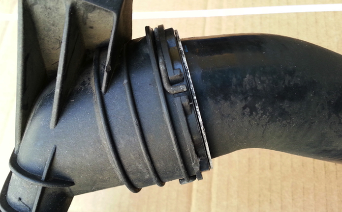 Lauto01gintercoolerpipecorrect